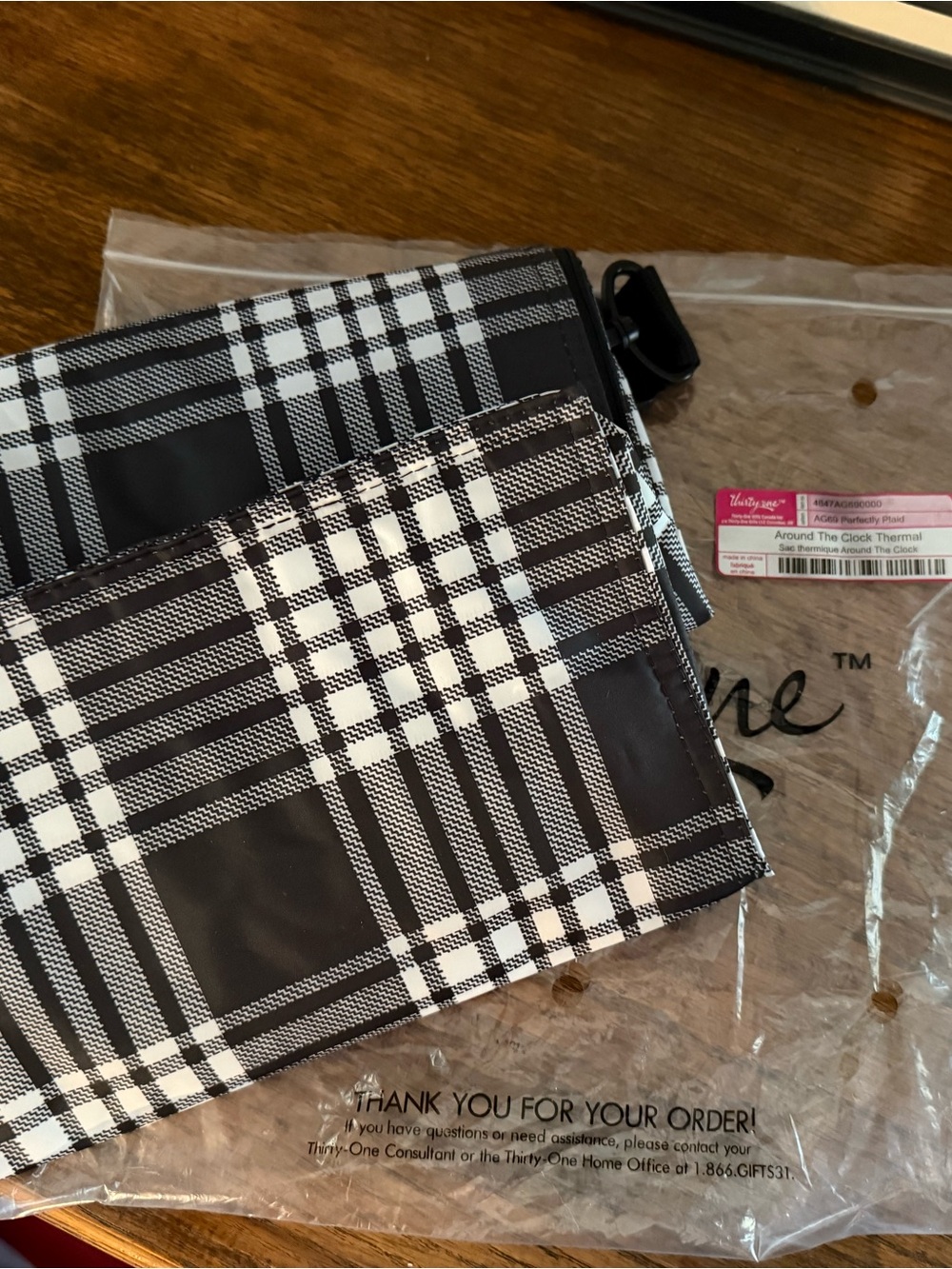 thirty-one Black and White Plaid Lunchbox